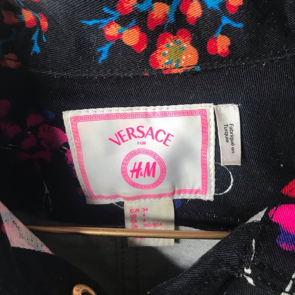 Versace x H&M Jacket and Leggings - Picture 6 of 8